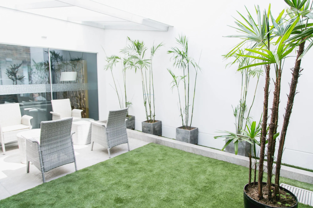 Apart Hotel Petit Palace Suites