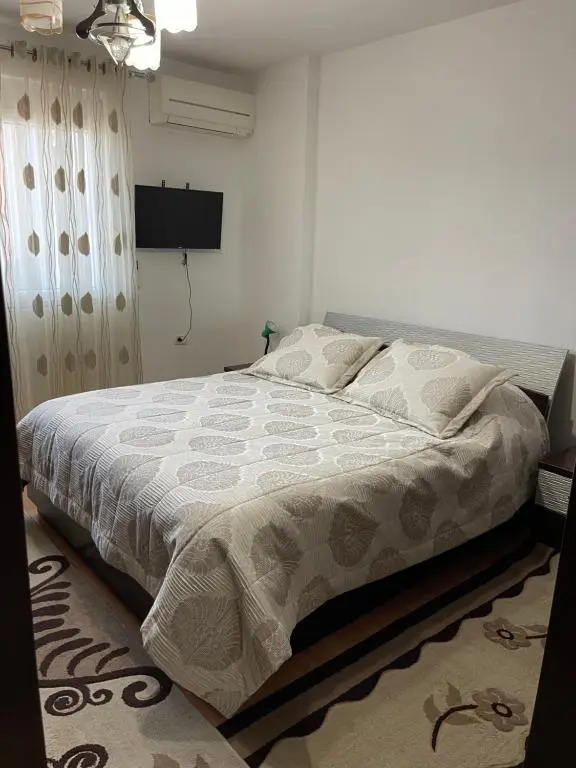 City Center With Lake View One Bedroom Apartment