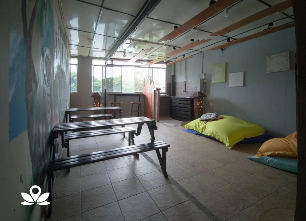 Le Nomade Hostel & Cafe