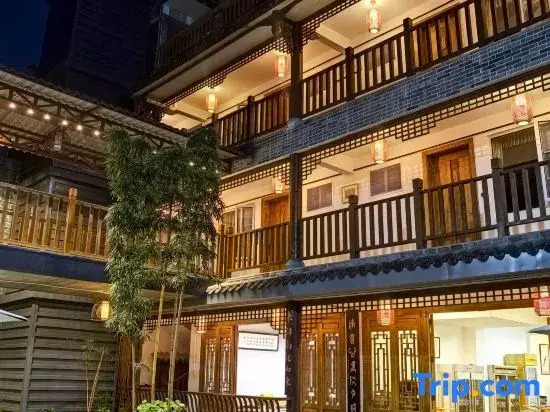 Qingcheng Houshan Landscape Heyuan Homestay