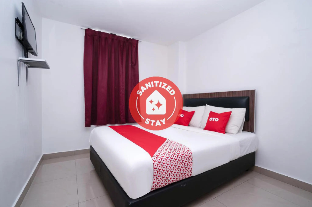 OYO 44093 VRM Hotel
