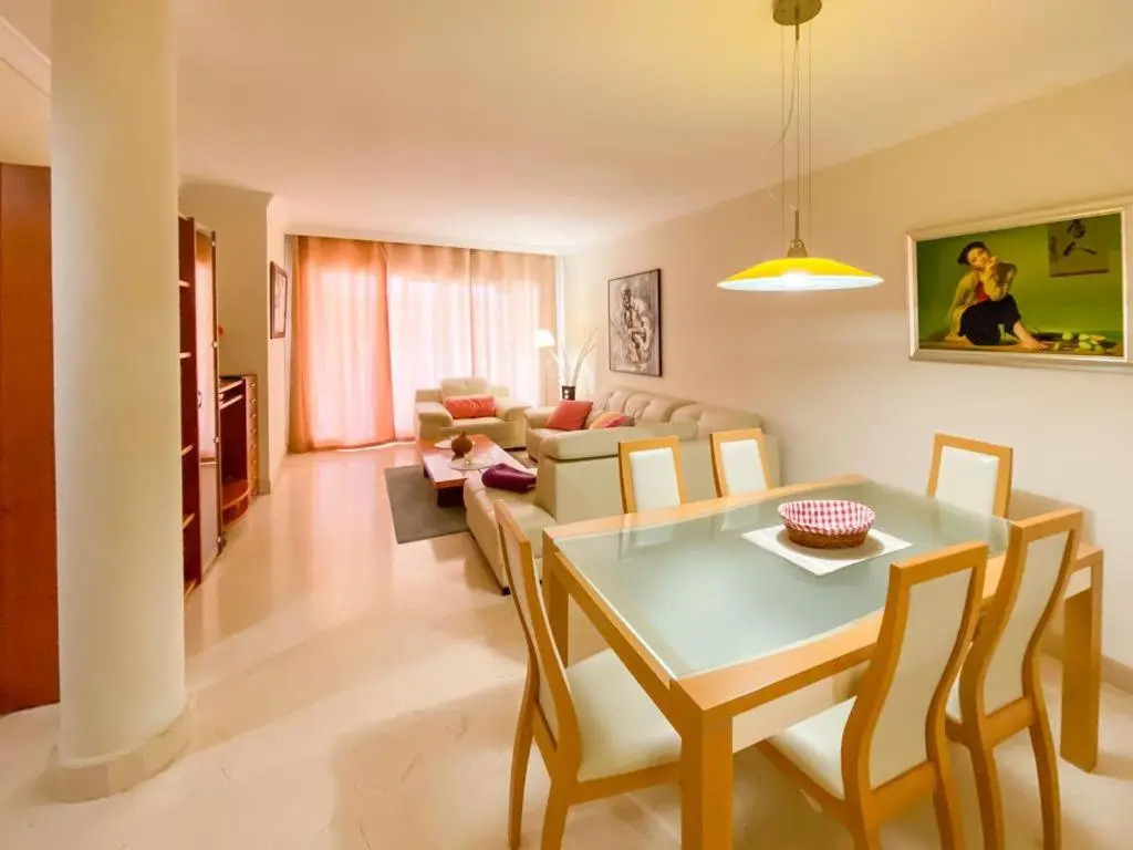 Apartamento en Los Patios de Santa Maria Golf