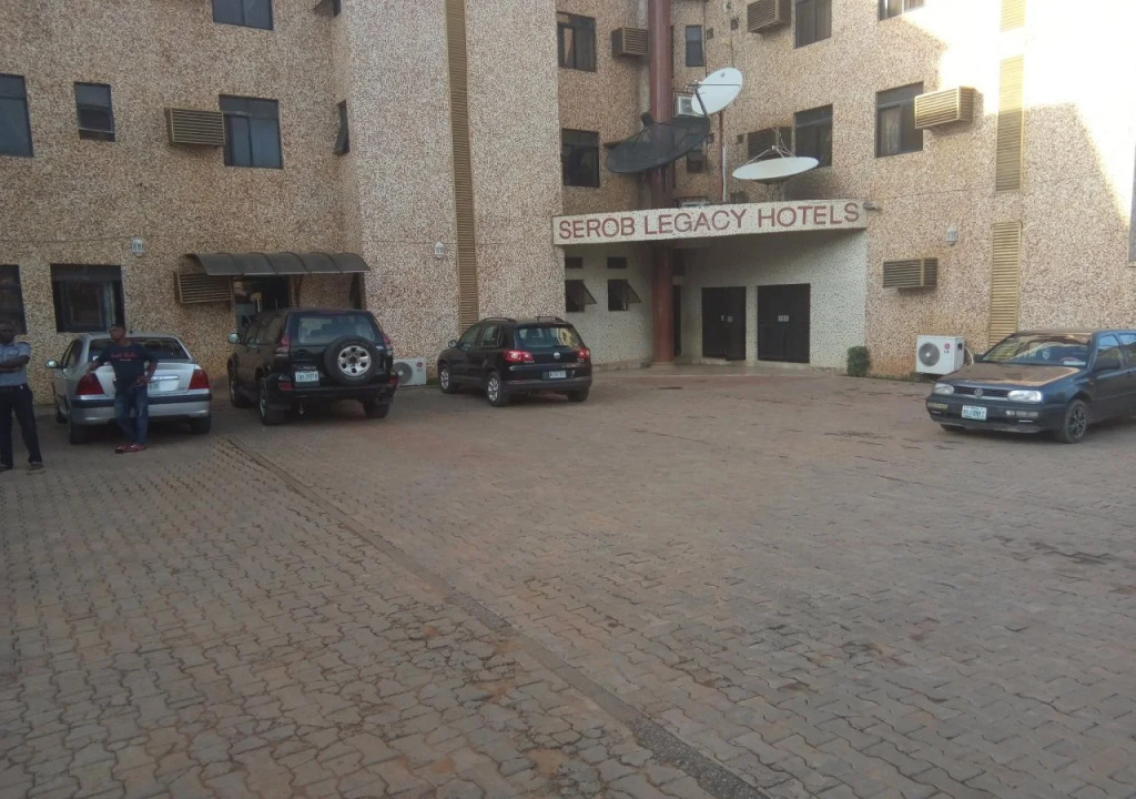 Serob Hotels