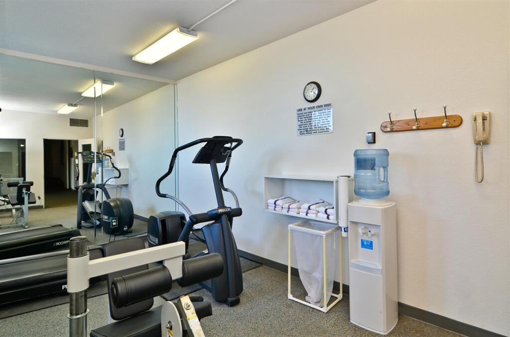 Best Western Plus Agate Beach Inn