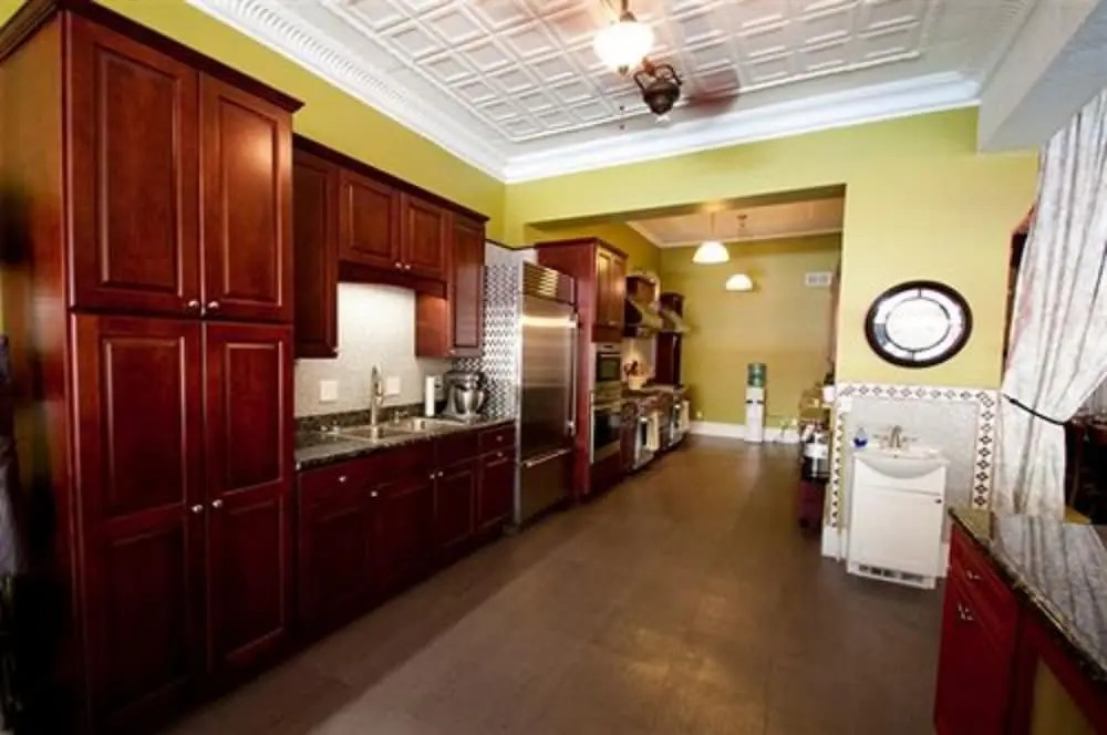 The Glendalia Boutique Hotel & Culinary Studio