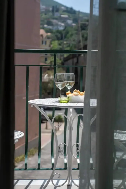 aMoneglia, 2 minutes walk to the beach, PVT PARK