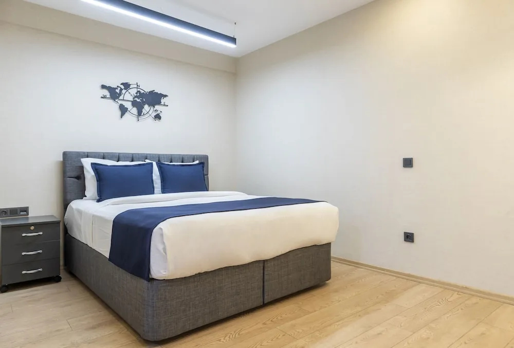 The Business Class Suit Karakoy
