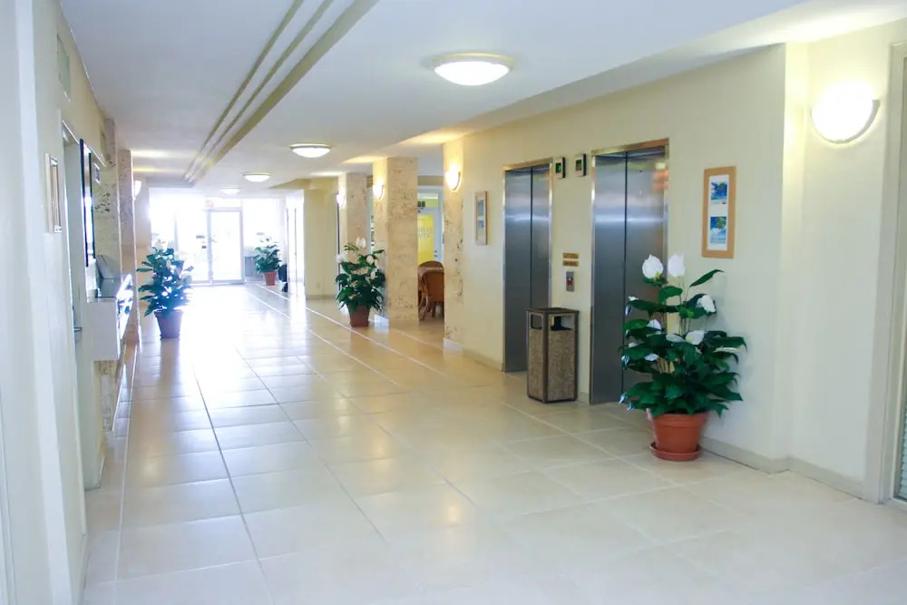 Castaways Resort & Suites