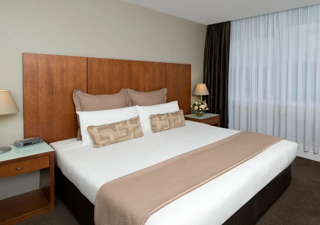 Park Regis Griffin Suites