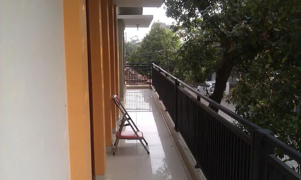 Rumah Sarwestri B&B