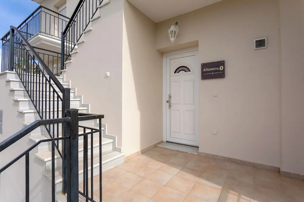 Altamira I 8 Guests With Veranda and Valley Views