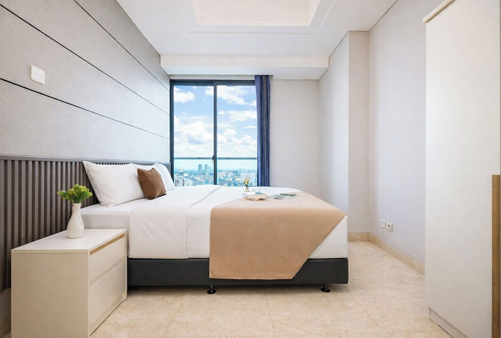 Good Location 2Br For 4 Pax At Capitol Suites Apartment