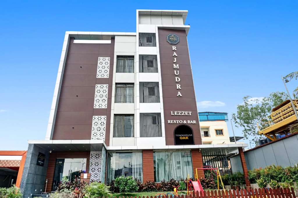 FabHotel Prime Rajmudra - Nr Butterfly Park - Hinjawadi