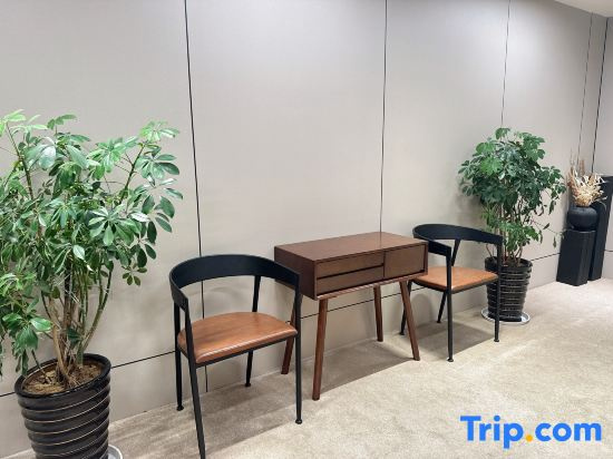 Ruili Yijing Homestay (Nongmo Lake Park)