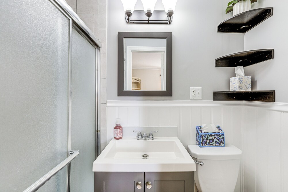 1 Mi to NYC Train & Arts District: Rahway Escape