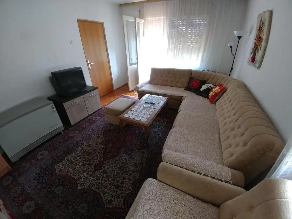 Apartments Domaćinstvo Nikolić