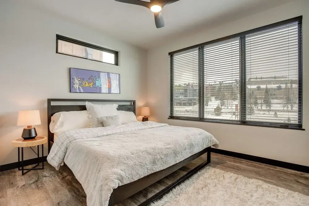 Rooftop Hot Tub + Views: Townhome in Winter Park