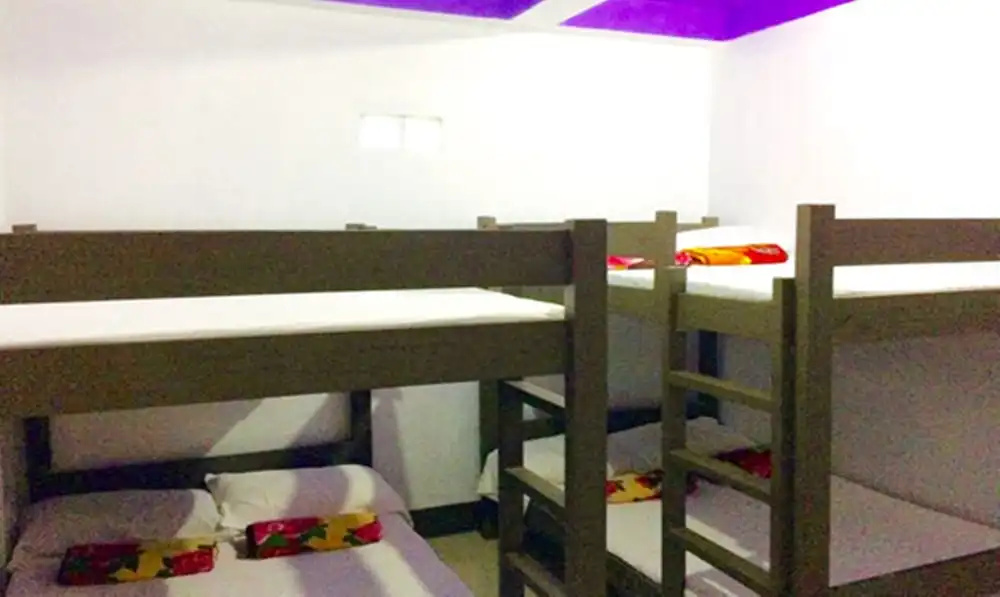 Ysraela Lodging House - Burgos - Hostel