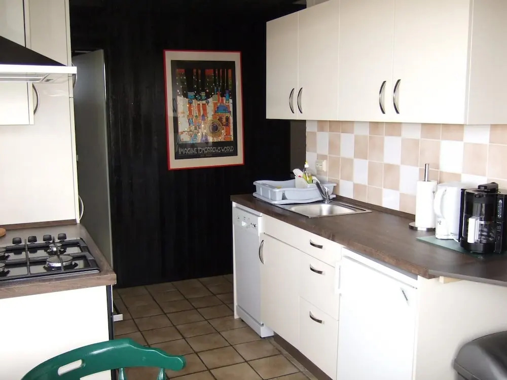 Bungalow in Wildrijk With Fenced Garden
