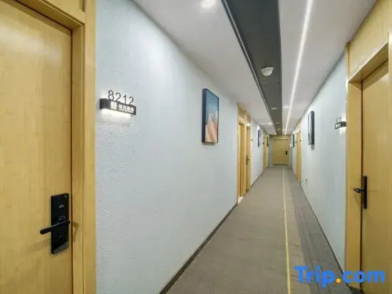Shanghai Wangyue Hotel (Fangdian Road Subway Station)