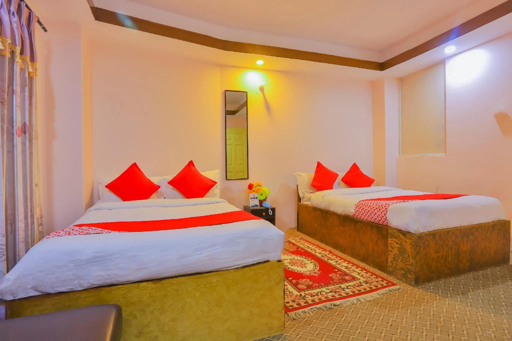 OYO 656 Hotel Shree Guru