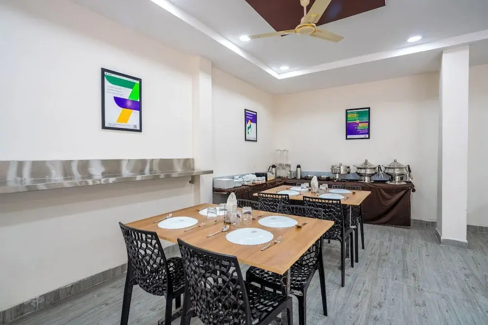 Treebo The Living Tree Karimnagar