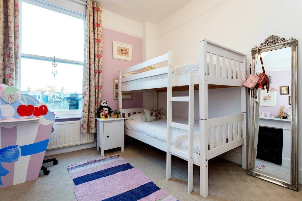 Archway Hideaway