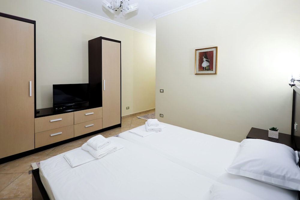Opus Hotel