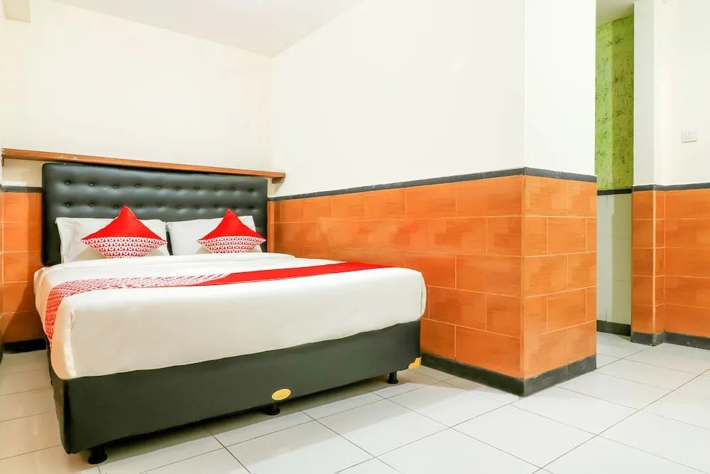 OYO 2580 Hotel Puri Royan