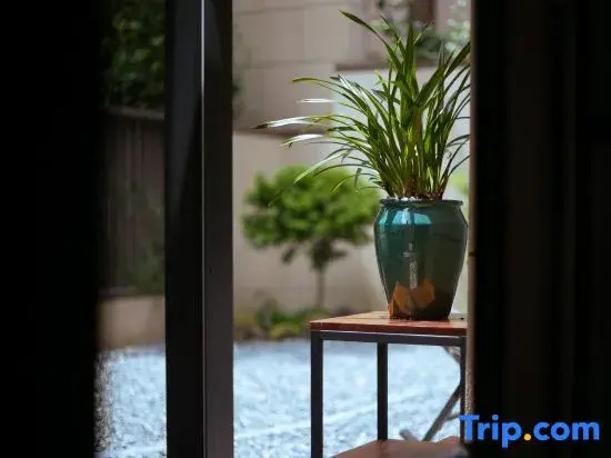 Tengchong Zhuhuan Chinese Inn Wenquan Homestay