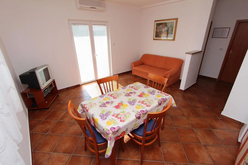 Apartments Elida
