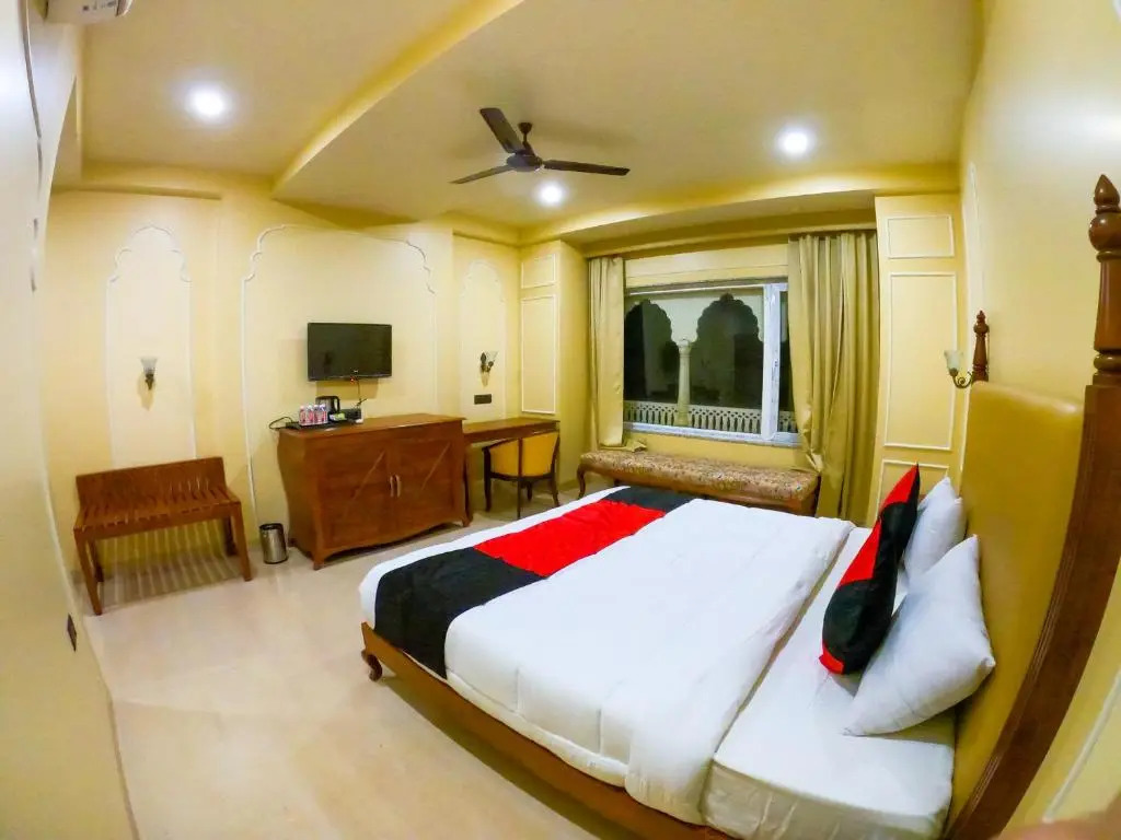 The Taj Vista Agra -walking distance to Taj Mahal