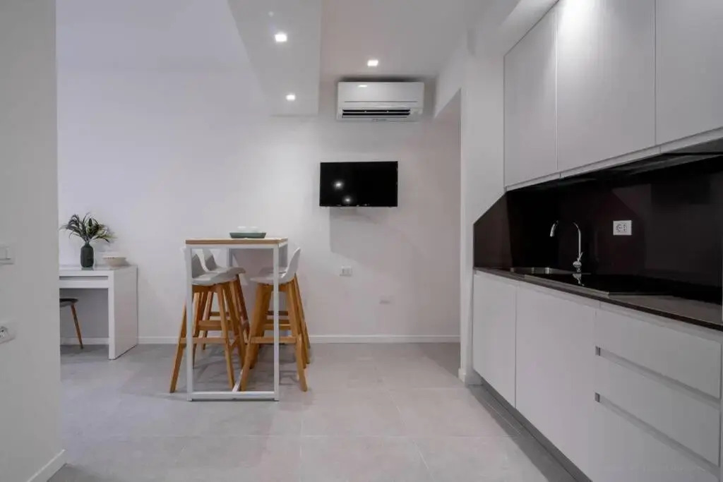 Ormesini Courtyard Apartment