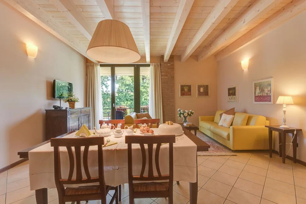 Cà dellOrto Rooms & Apartments