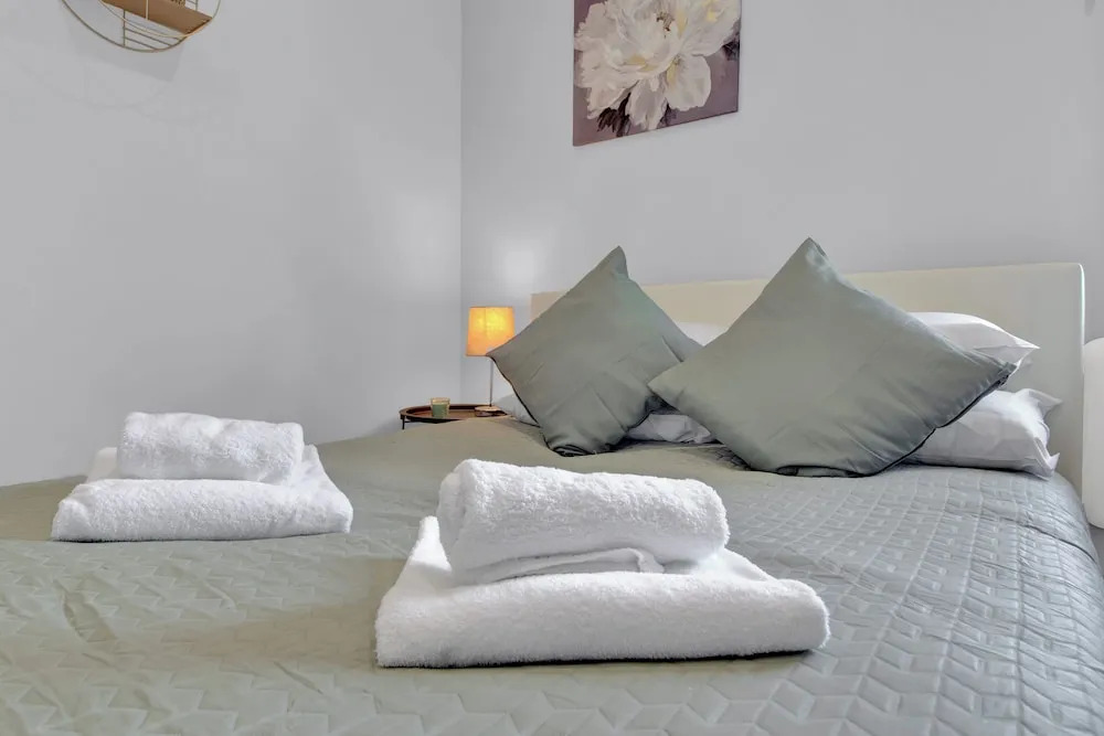 Captivating 1-bed Studio in West Drayton