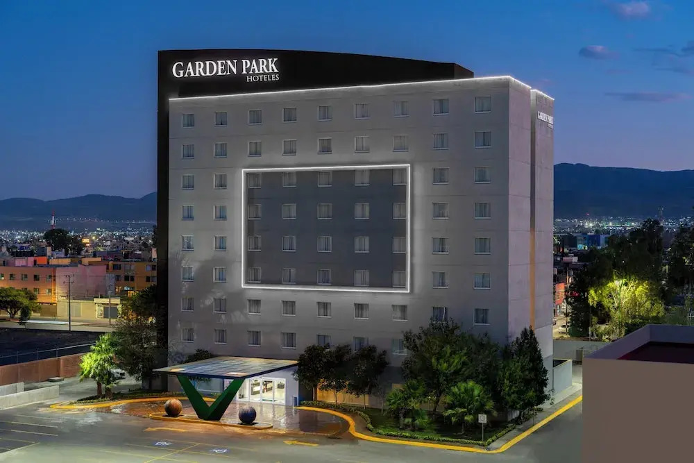 Garden Park Hotel