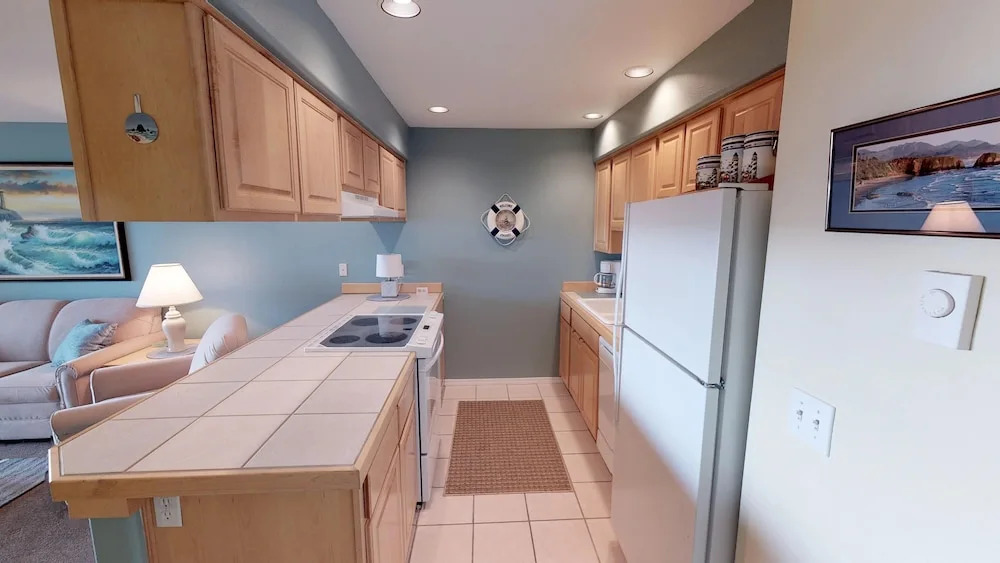 Waters Edge 203 - 1 Br Condo