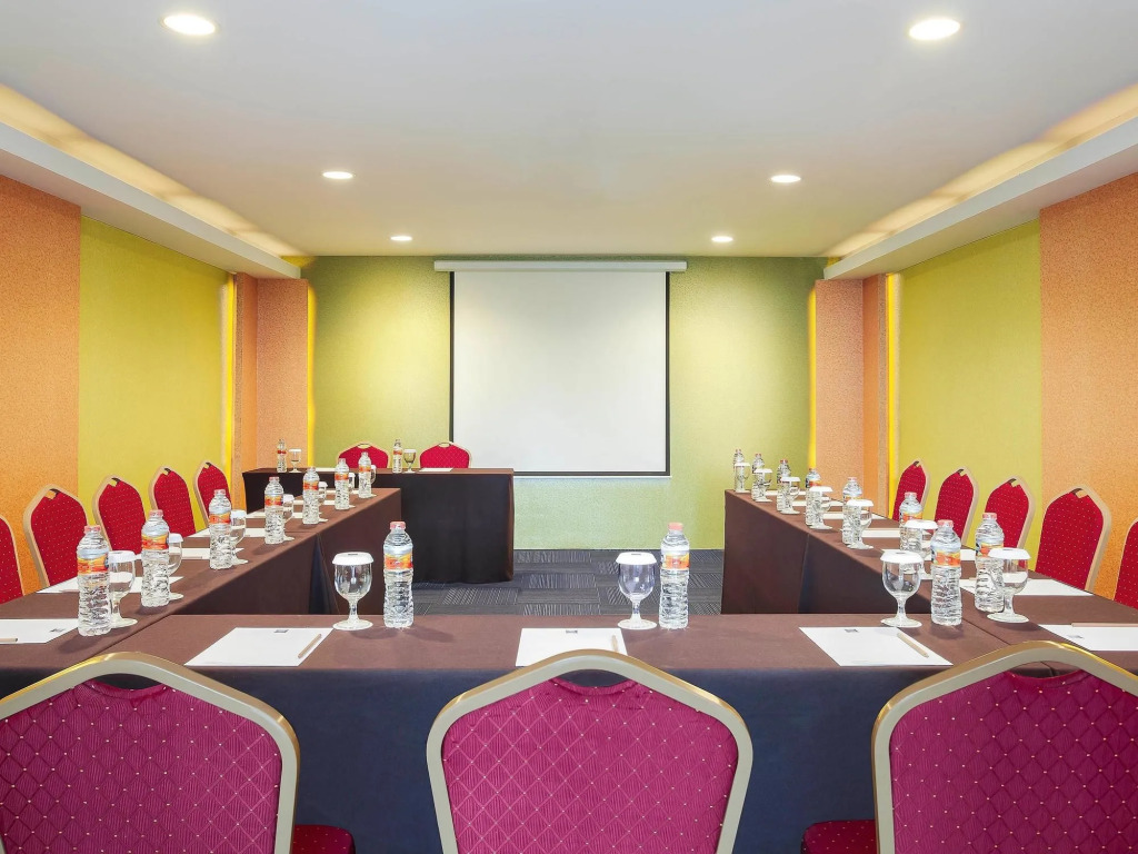 Ibis Budget Semarang Tendean