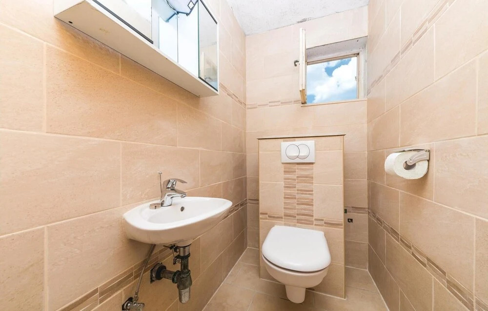 Stunning Apartment in Seget Vranjica With 2 Bedrooms and Wifi