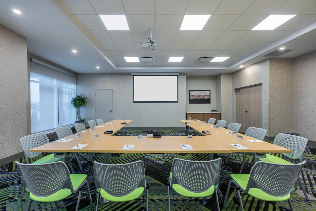 Holiday Inn Express & Suites Moncton by IHG