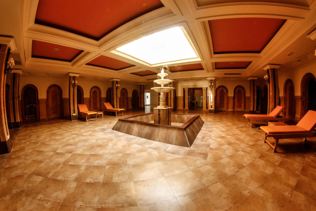 Royal Lido Resort & Spa