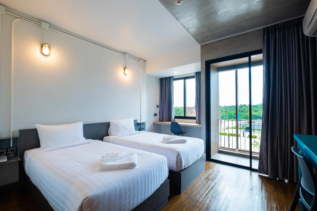 S.22 Hotel Suratthani