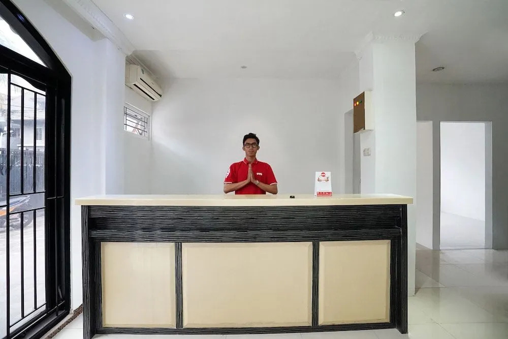OYO 306 Koen Residence