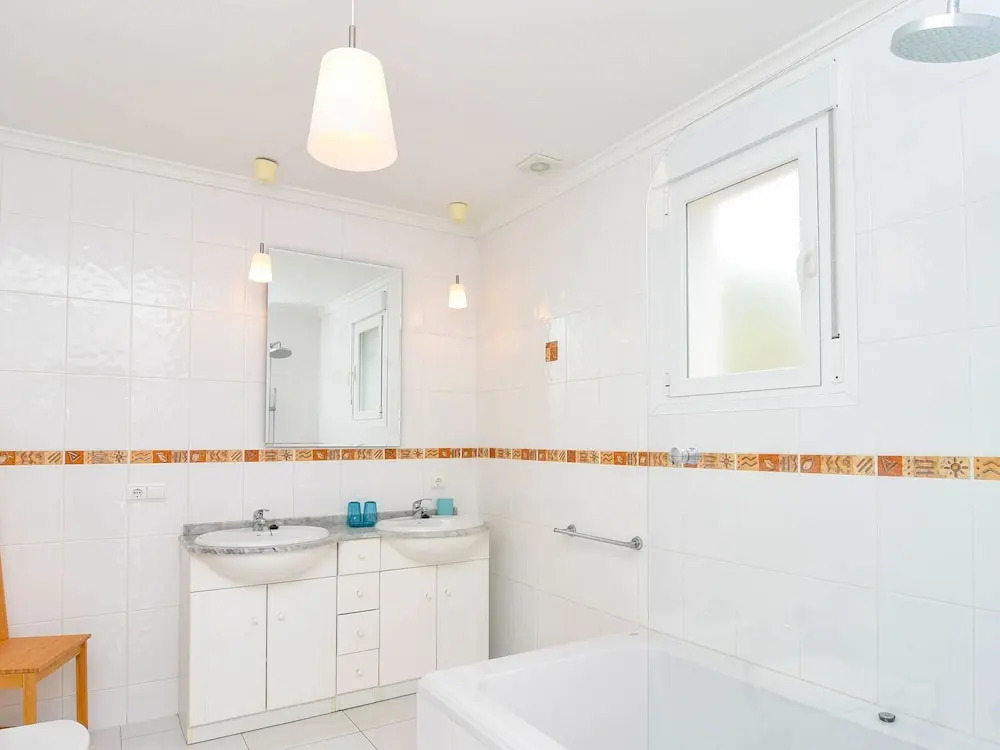 Spacious, Luxurious 10 Person Villa Moraira, 2 Minutes From the Beach, Pool & Terraces