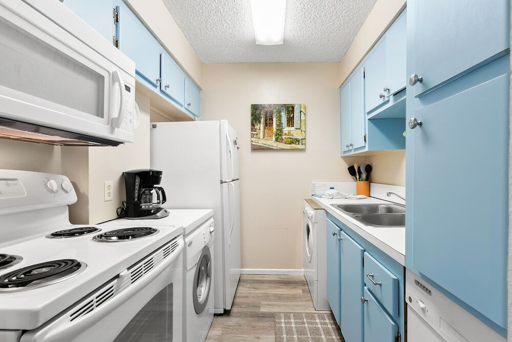 Madeira Beach Yacht Club 250F Two-bedroom Apartment