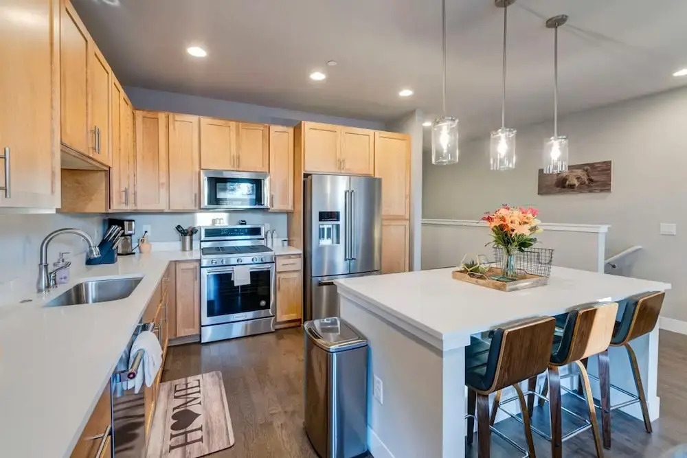 Rendezvous Luxury Chalets by Winter Park Escapes