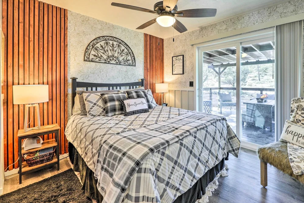 Hot Tub & Deck: Pet-Friendly Home in Payson