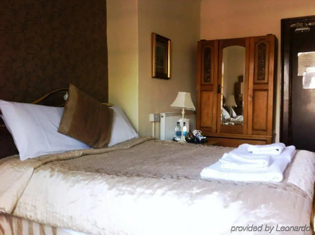 Georgian House Hotel