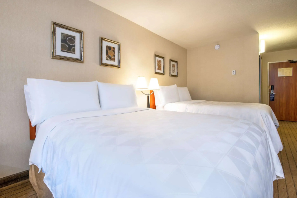 Allure Hotel & Conference Center