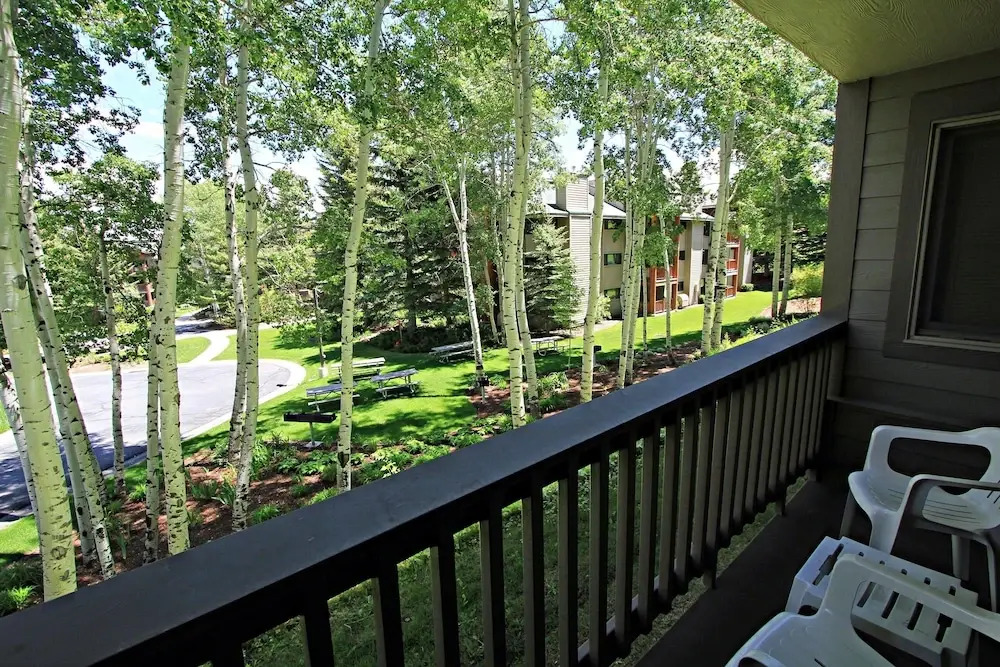 Snow Flower 104 2 Bedroom Condo by RedAwning